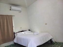 Southern Corner Motel & Restaurant