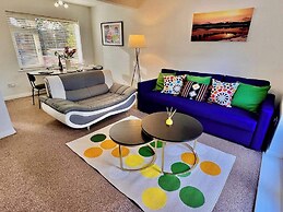 A Vibrant 3-bedroom House With Ample Parking