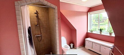 Johnnys Bed & Breakfast