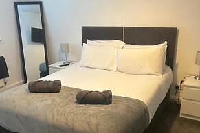 Sheffield Blissful Retreat - 3 Bedroom House
