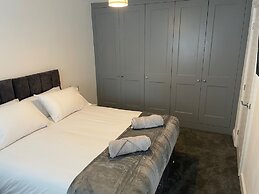 Sheffield Blissful Retreat - 3 Bedroom House