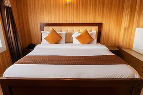 Hotel Sunny Cot - Free Mall shuttle and Parking
