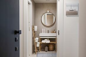 Waterfront Vibes by Wonderful Italy