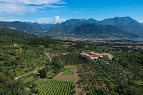 Holiday Sun Terrace Private & Shared Pool