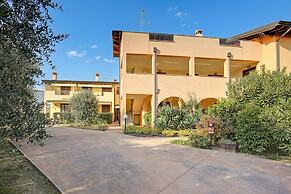 Holiday Sun Puegnago Terrace & Pool