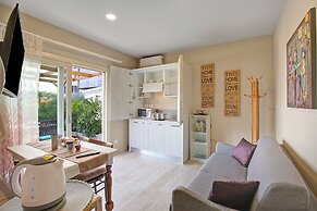Sole Priscilla House- Terrace & parking