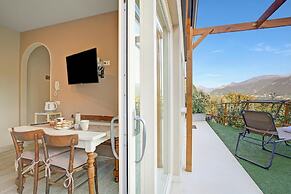 Sole Priscilla House- Terrace & parking