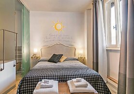 Sole Priscilla House- Terrace & parking