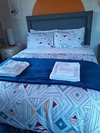 Lovely 3 bed House in Juliasdale - 2273