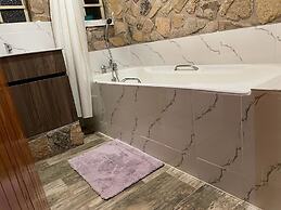 Lovely 3 bed House in Juliasdale - 2273