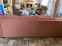 Lovely 3 bed House in Juliasdale - 2273