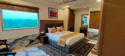 Hotel Varuna Grand