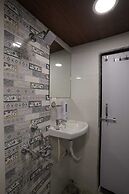 Hotel Metro Galaxy Inn