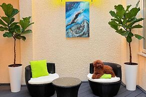 London Luxe Apartment - Central Location