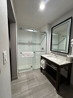 The Hub at OKC Airport