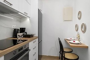 Aristo Apartment by Estia
