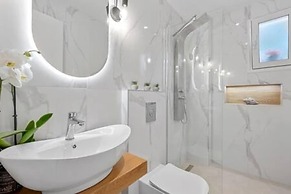 Aristo Apartment by Estia