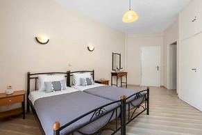 Aristo Apartment by Estia
