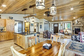 < 1 Mi to Chico Hot Springs: Mtn-view Hideaway!