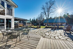 Outdoor Fireplace & Pool Table: Tamworth Home!