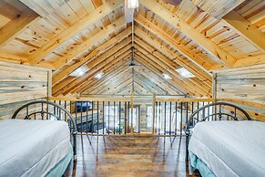 Hot Tub & Fire Pit: Cozy Cabin in Broken Bow!