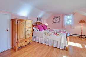 6 Mi to Beach: Home w/ Deck in Brewster!