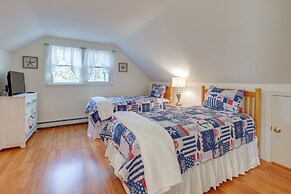 6 Mi to Beach: Home w/ Deck in Brewster!