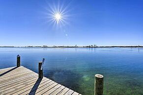 Waterfront Community w/ Perks: Mary Esther Condo