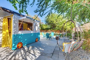 2 Mi to Dtwn: Vintage-inspired Gem in Palm Springs