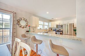 3 Mi to Dtwn: Cozy San Antonio Home w/ Casita!