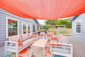 3 Mi to Dtwn: Cozy San Antonio Home w/ Casita!