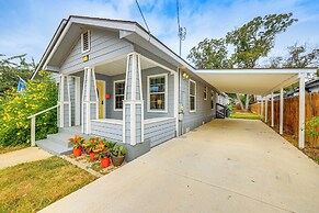 3 Mi to Dtwn: Cozy San Antonio Home w/ Casita!
