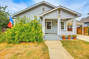 3 Mi to Dtwn: Cozy San Antonio Home w/ Casita!