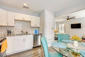 3 Mi to Dtwn: Cozy San Antonio Home w/ Casita!