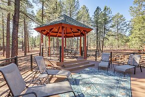 Furnished Gazebo w/ View: Rustic Williams Retreat!