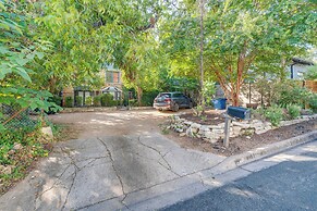4 Mi to Dtwn: Tranquil Retreat in Austin!
