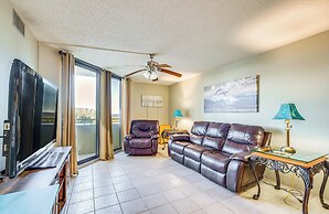 Scenic Balcony & Beach Access: Hudson Condo