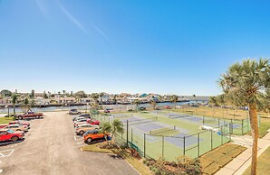 Scenic Balcony & Beach Access: Hudson Condo