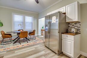 2 Mi to Dtwn Cincinnati: Home w/ Fenced Yard!