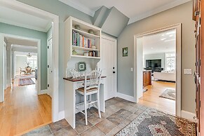 Groton Home < 1 Mi to Beach on Long Island Sound!