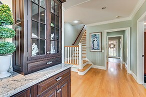 Groton Home < 1 Mi to Beach on Long Island Sound!
