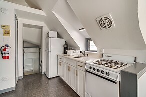 Steps to Beach: Couple's Retreat in Ocean City!