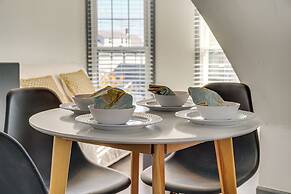 Steps to Beach: Couple's Retreat in Ocean City!