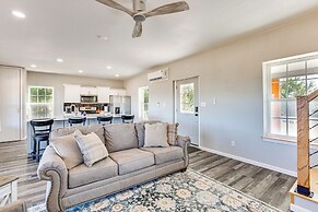 14-acre Property w/ On-site Fishing: Texas Escape