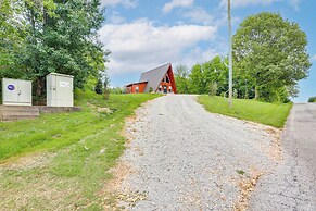 Fire Pit, Grill & On-site Pond: Kenton Cabin