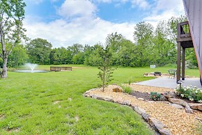 Fire Pit, Grill & On-site Pond: Kenton Cabin