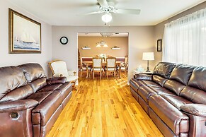 Screened Patio, Deck & Grill: Saint Inigoes Home!