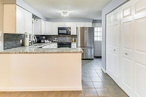 Screened Patio, Deck & Grill: Saint Inigoes Home!