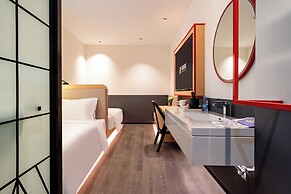 XIAMEN ZHONGSHAN ROAD  QULISTAR HOTEL