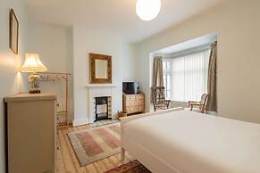 Host Stay Heather House